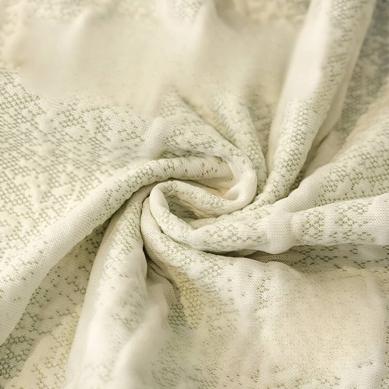 고양이 긁힘 방지 기능이 강조된 소파 커버