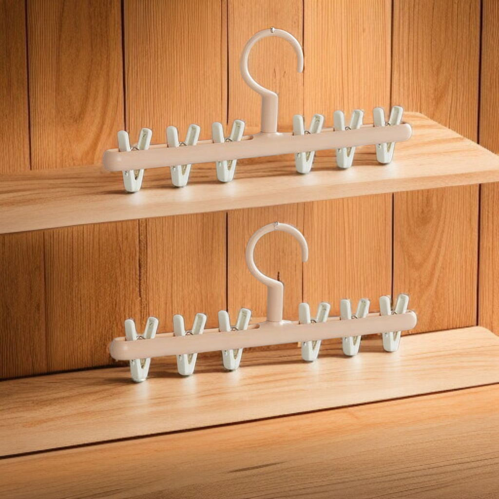 晾衣架掛襪子內衣褲展示