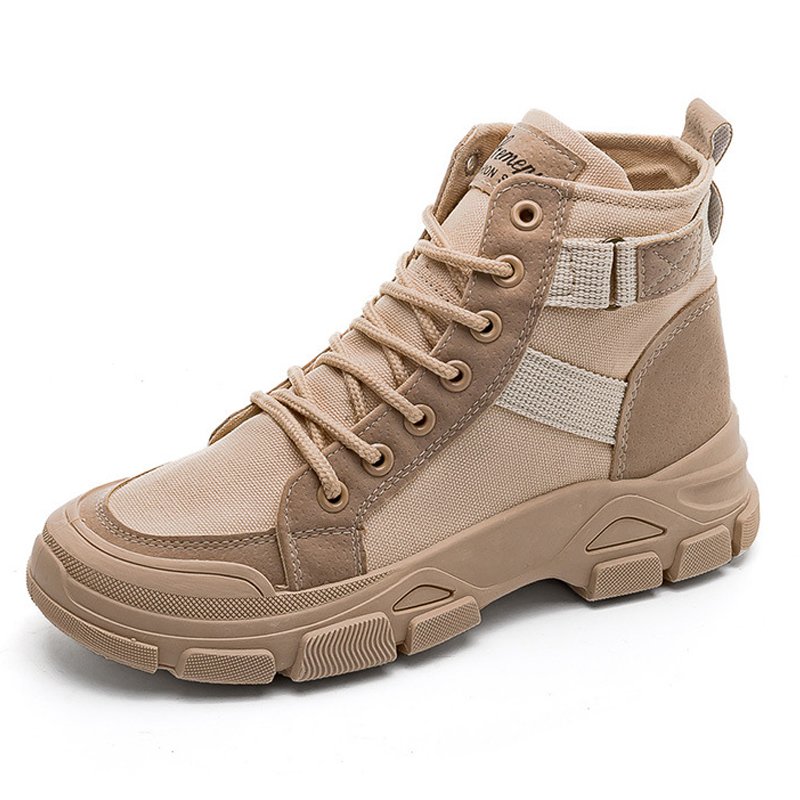 厚底ショートブーツ