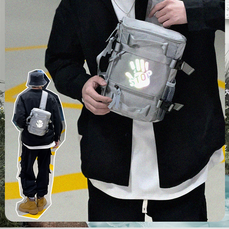 大容量ショルダーバッグ